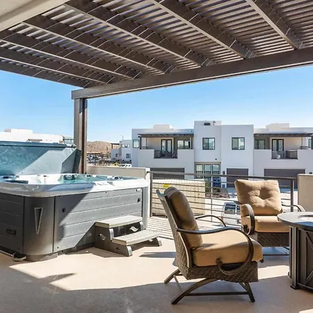 Villa Camelot Townhouse